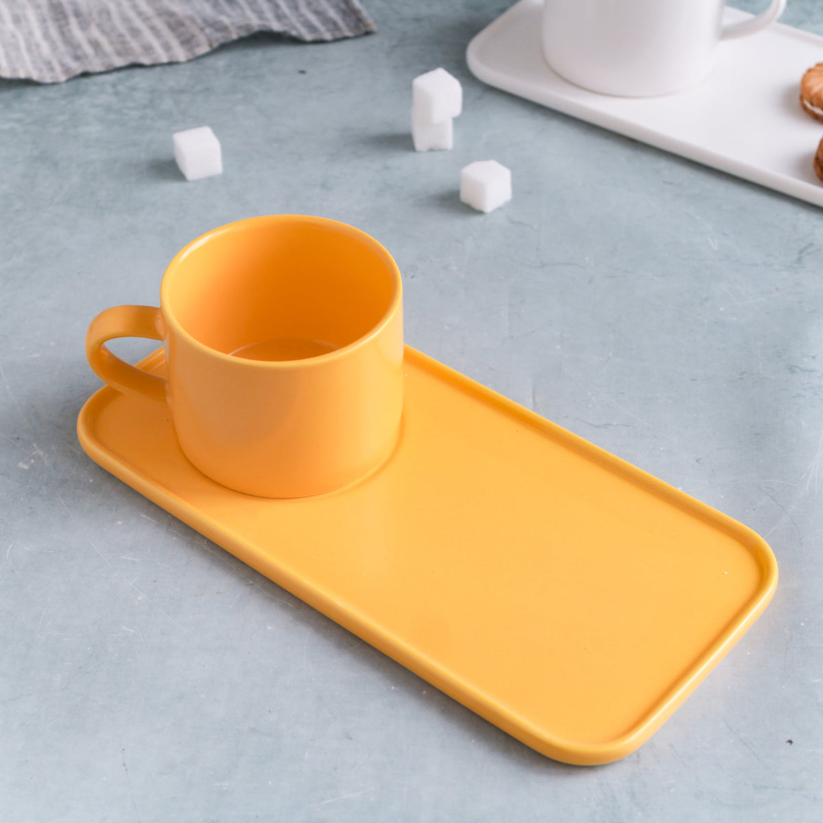 Cup and Plate Nestasia