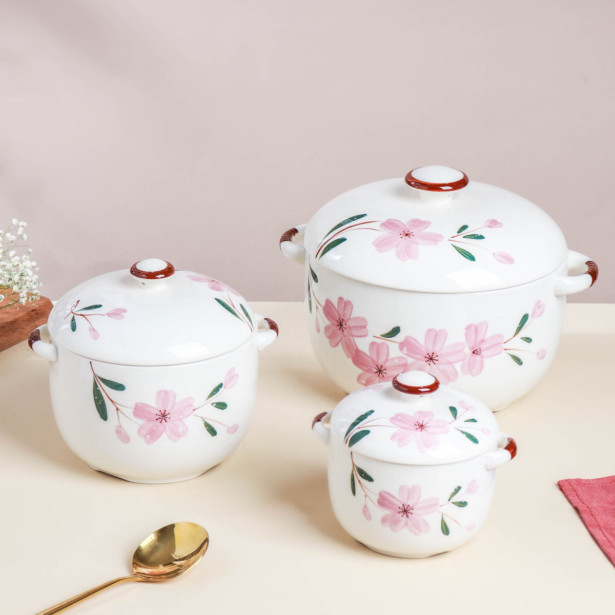 Sakura White Soup Pot Small Nestasia