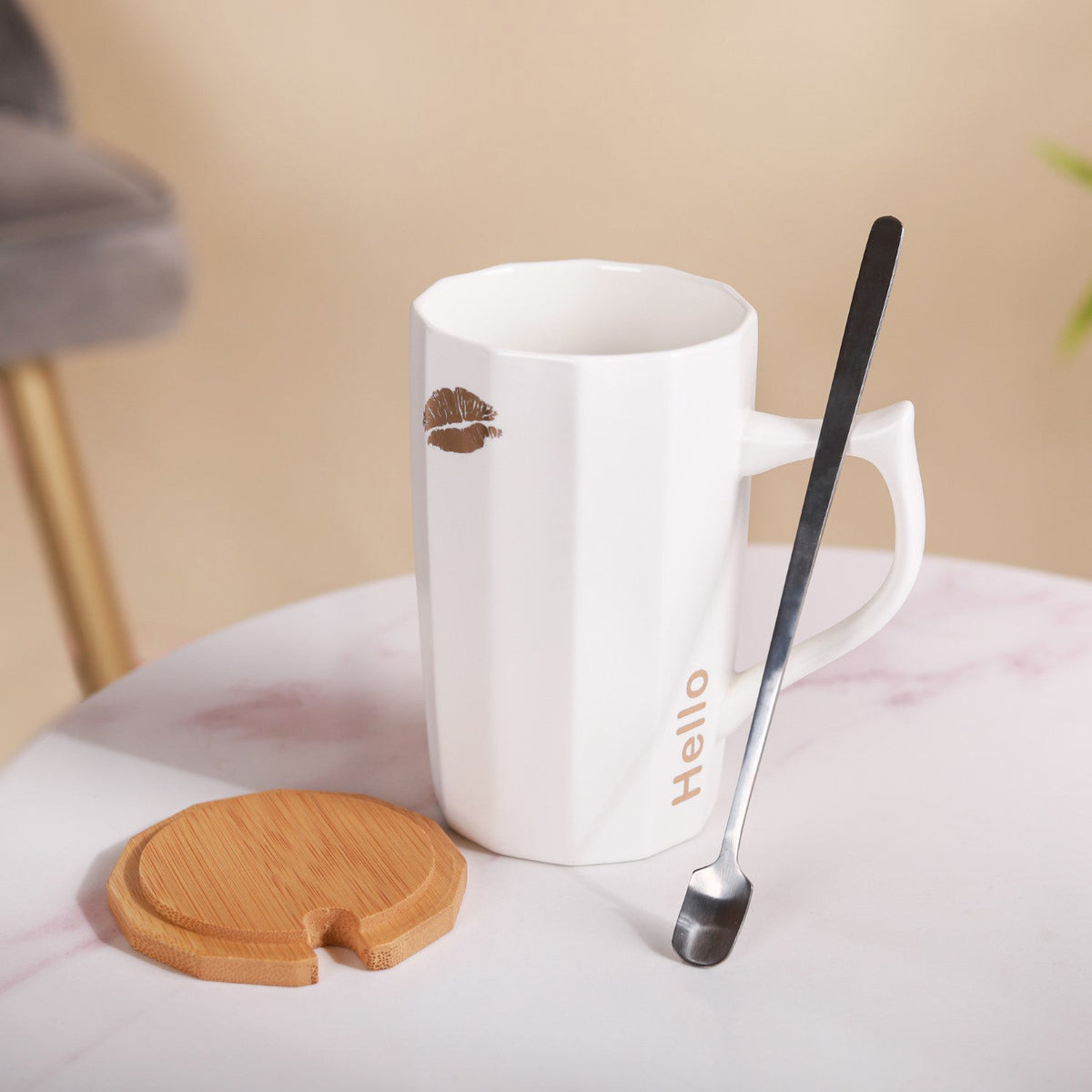 Cup With Lid and Spoon Nestasia