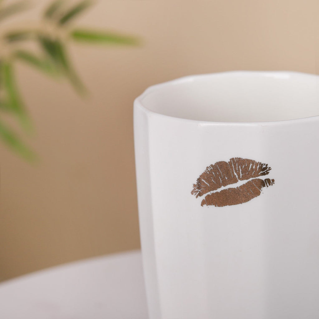 Cup With Lid and Spoon Nestasia
