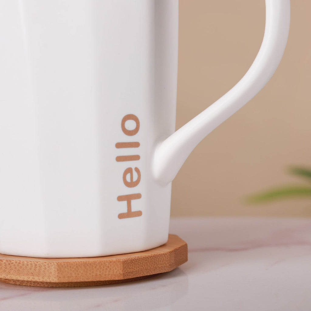 Cup With Lid and Spoon Nestasia