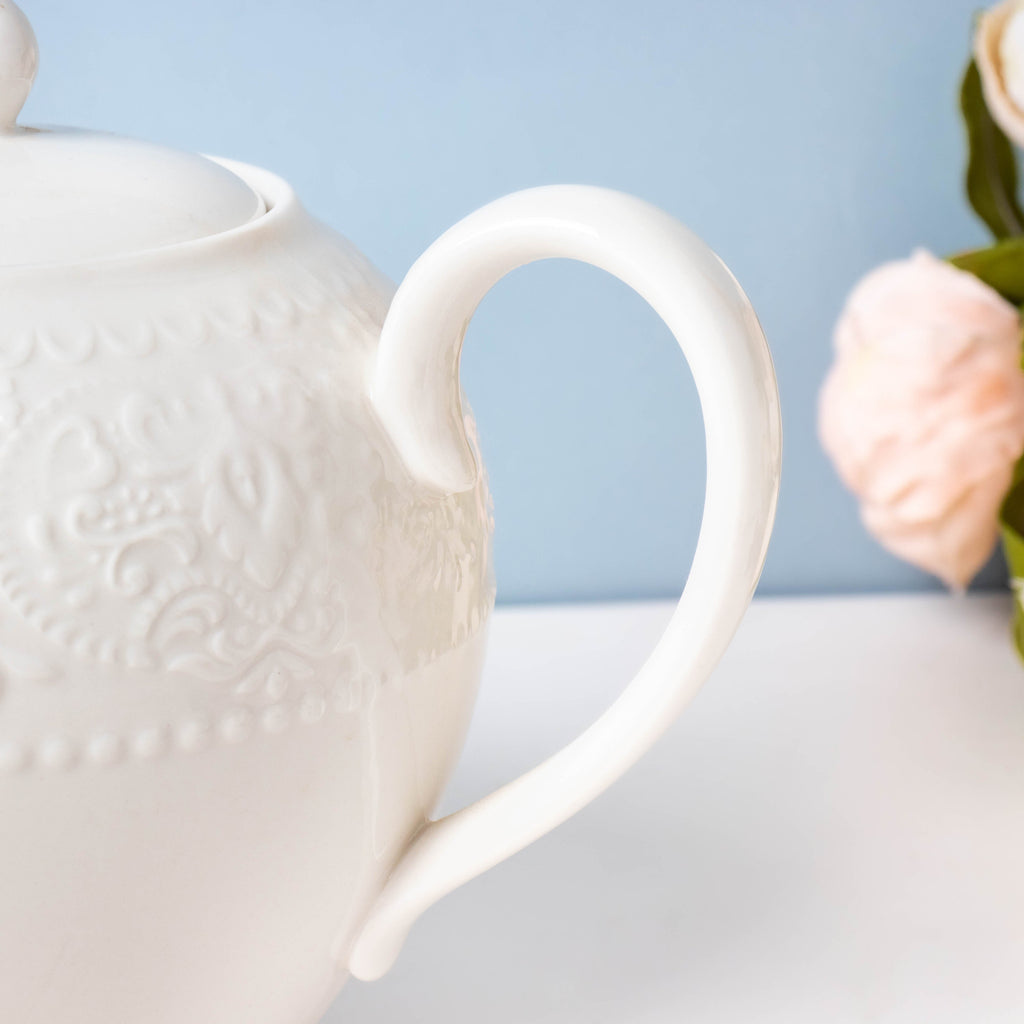 Serena White Truffle Floral Textured Teapot 1000 ml Nestasia