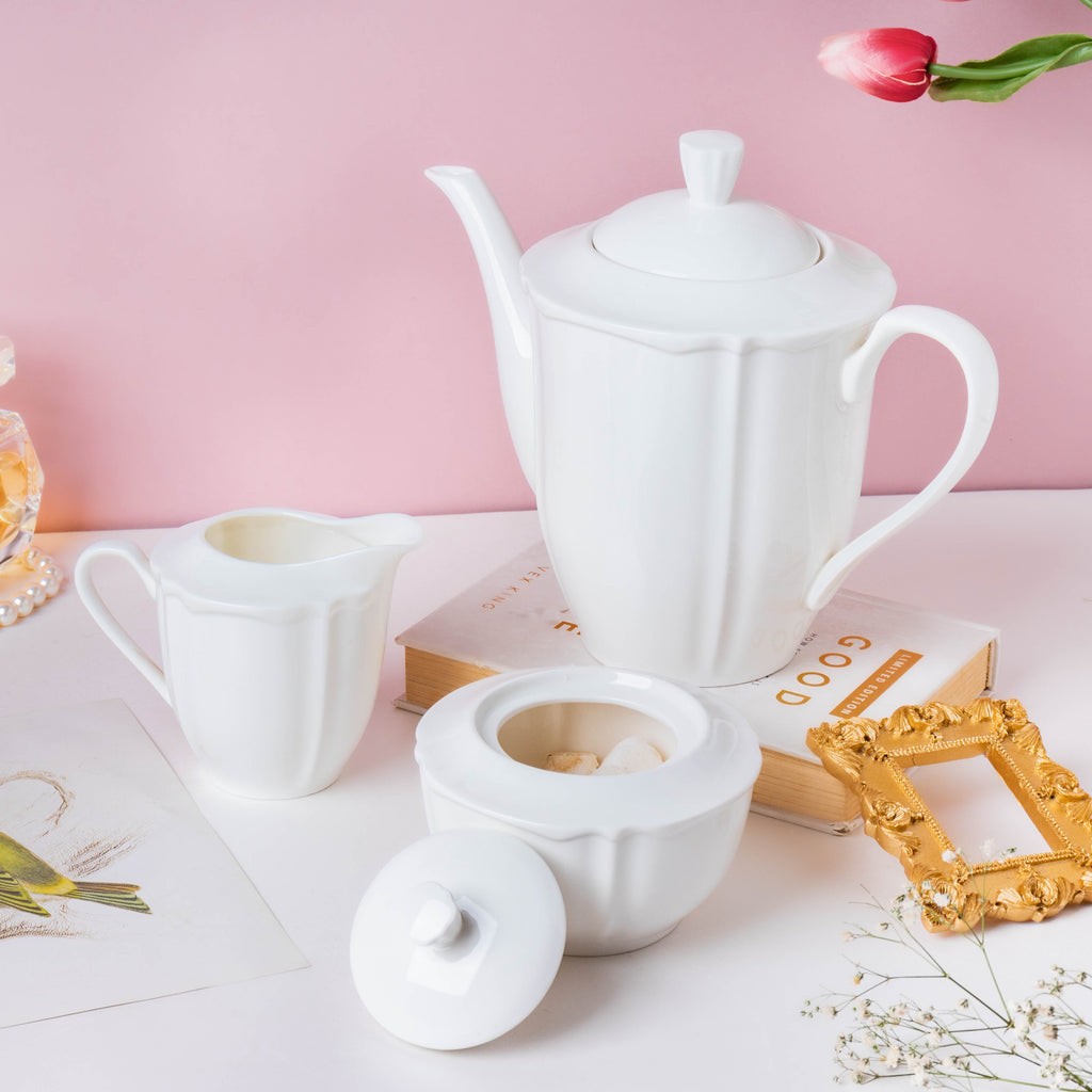 Serena White Truffle Elegant Ribbed Teapot 1300 ml Nestasia