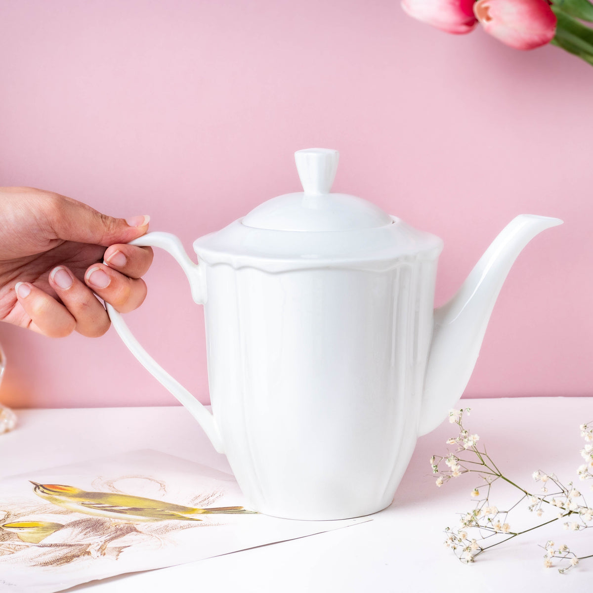 Serena White Truffle Elegant Ribbed Teapot 1300 ml Nestasia