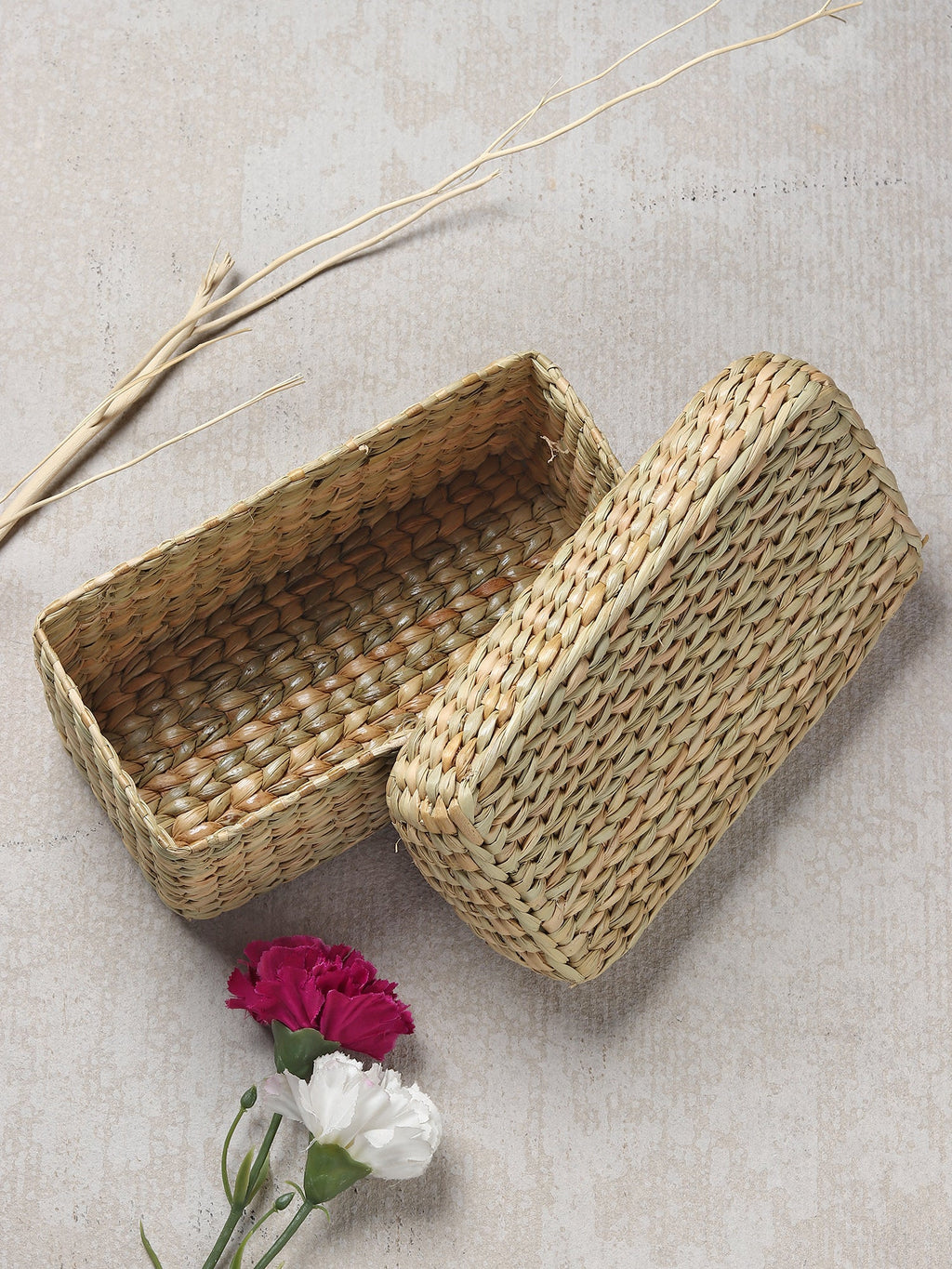 Compact Seagrass Storage Box with Lid for Accessories & Small Items
