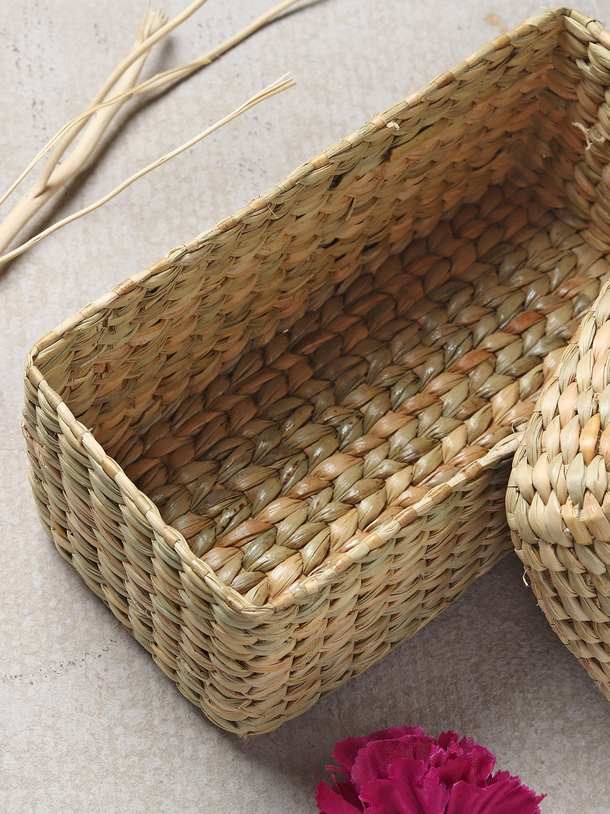 Compact Seagrass Storage Box with Lid for Accessories & Small Items