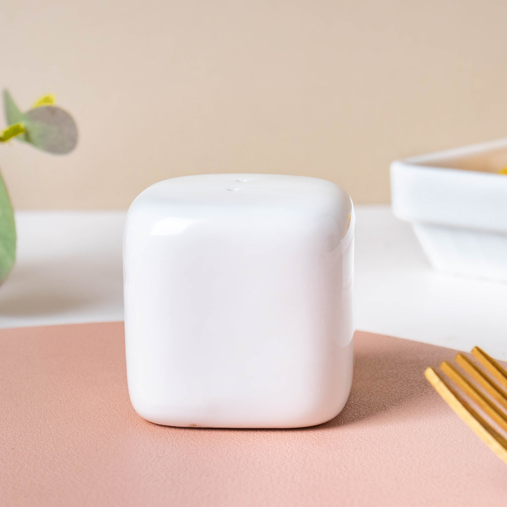 Serena Pearly White Salt And Pepper Shaker Nestasia