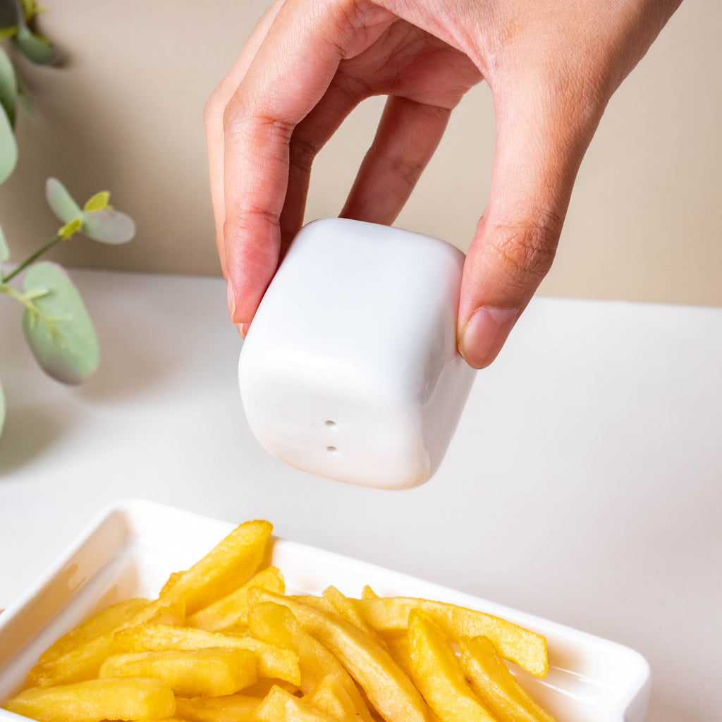 Serena Pearly White Salt And Pepper Shaker Nestasia