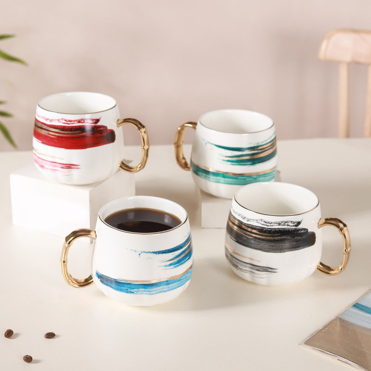 Abstract Golden Handle Cup Nestasia