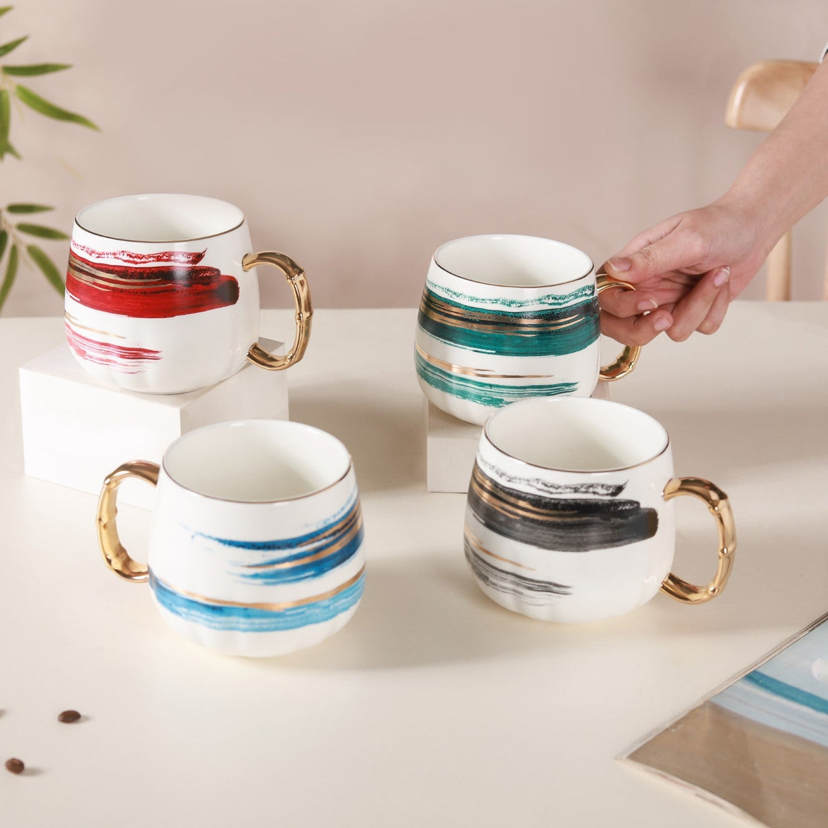 Abstract Golden Handle Cup Nestasia