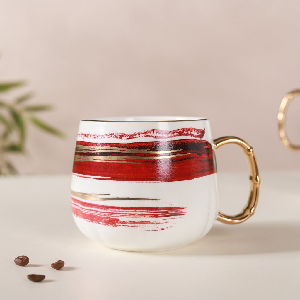 Abstract Golden Handle Cup Nestasia