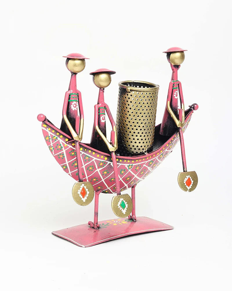 Metal Boat Shaped Pen Holder for Office Desk and Stationery Organization