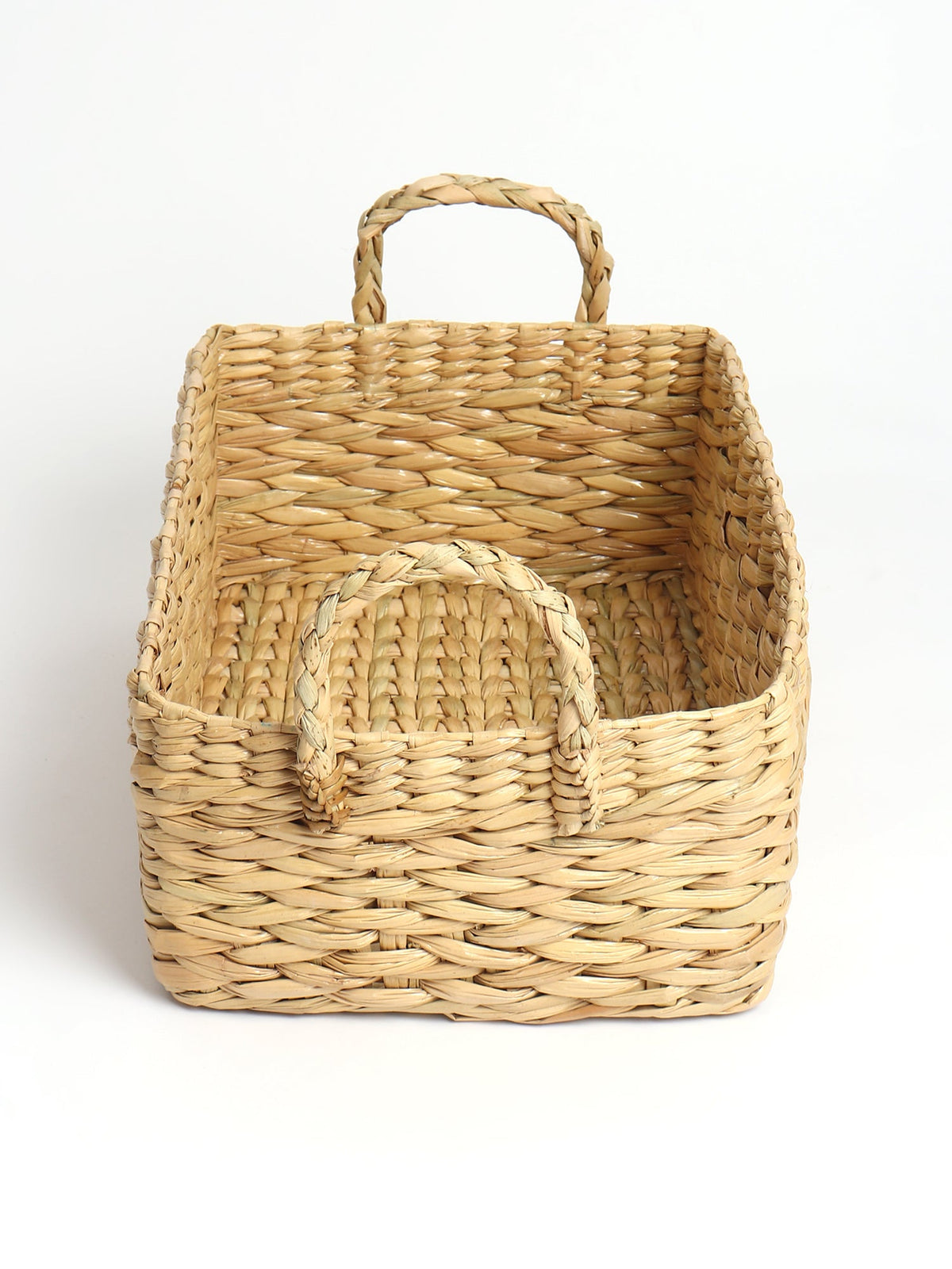 Handwoven Seagrass Fruit Basket for Home Storage and Decorative Gifting