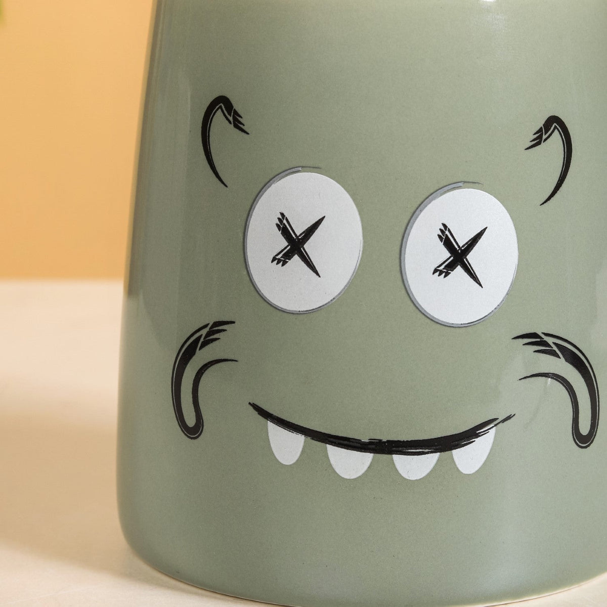 Funky Faces Mug Nestasia