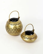 Metal Tealight Candle Holder for Home Decoration and Living Room Accent