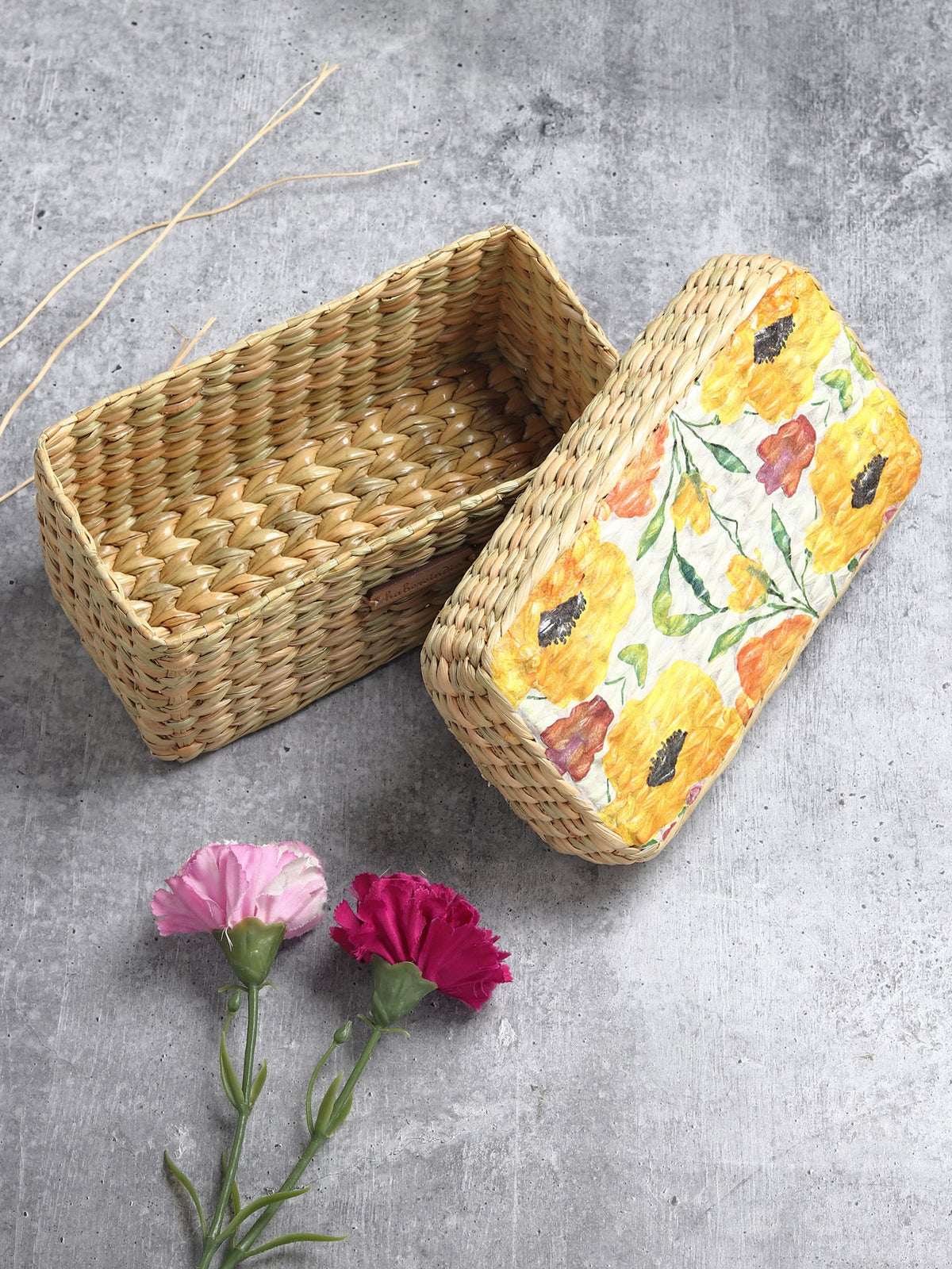 Stylish Seagrass Lid Box for Closet, Desk & Home Organization