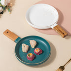 CARA Plate With Wooden Handle Nestasia