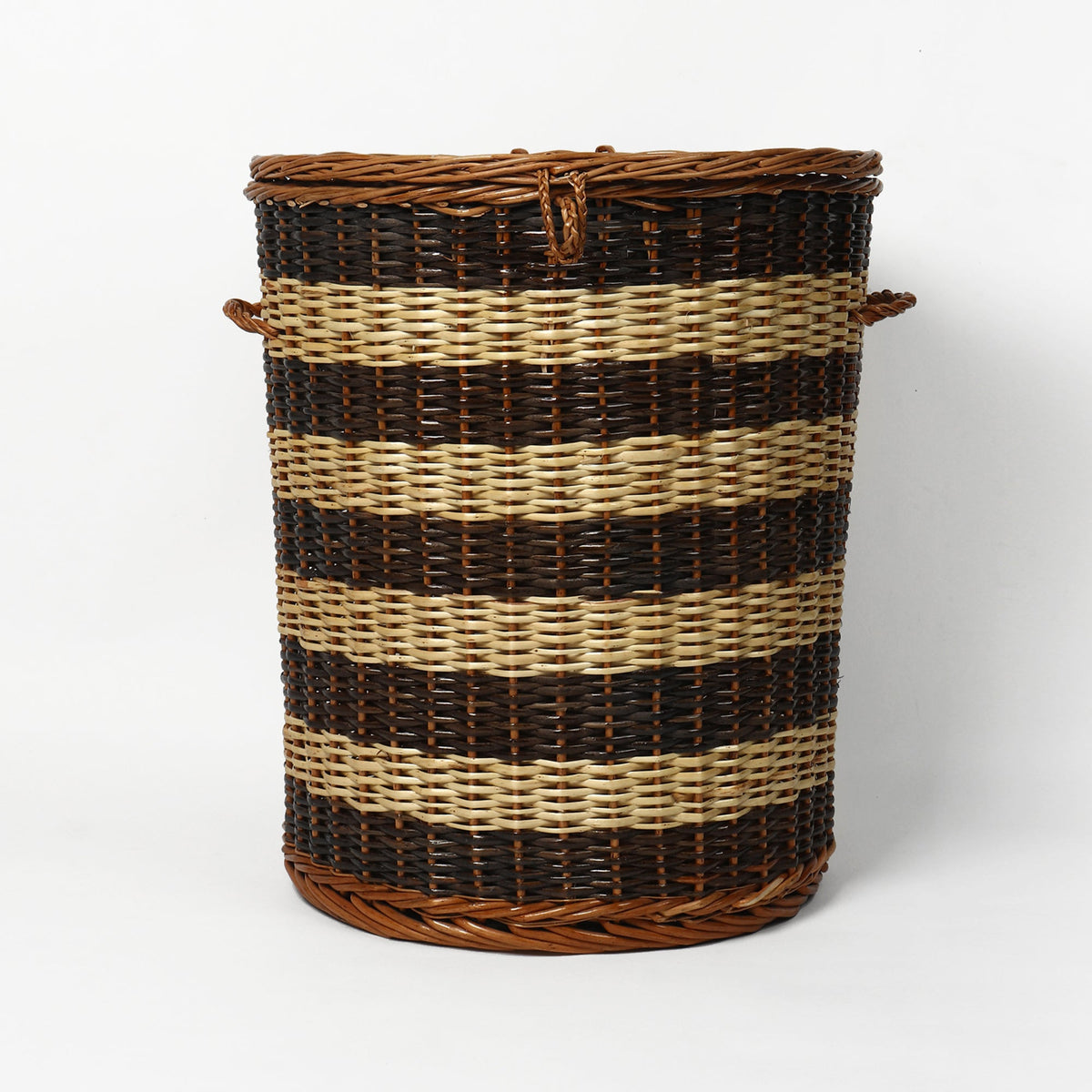 Eco-Friendly Wicker Laundry Basket for Clothes Storage and Home Organization