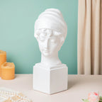 Resin Sculpture Nestasia