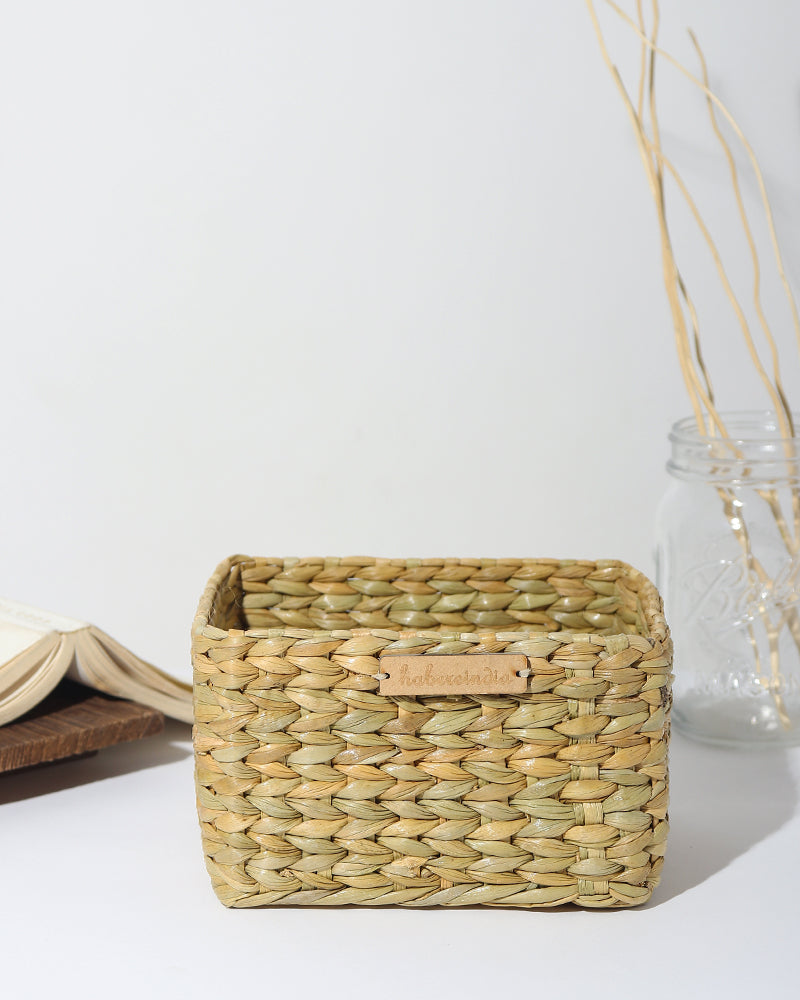 Handwoven Seagrass Fruit Storage Basket and Organiser Tray