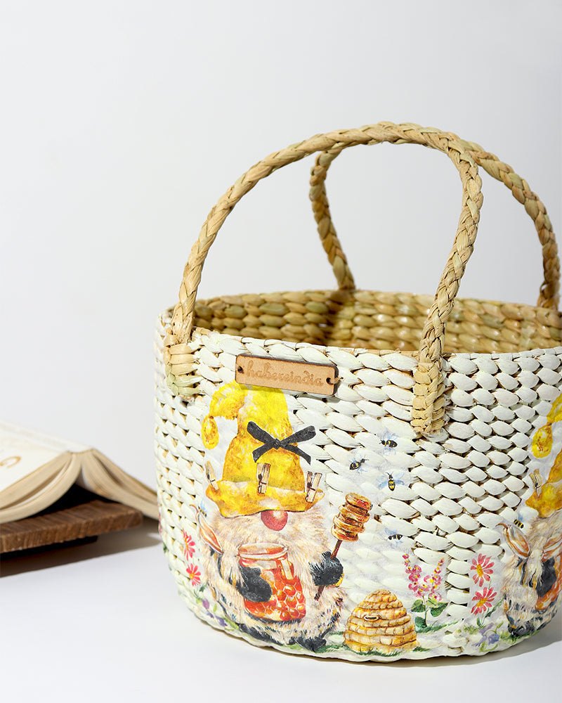 Round Seagrass Fruit Basket for Home Storage and Tabletop Use