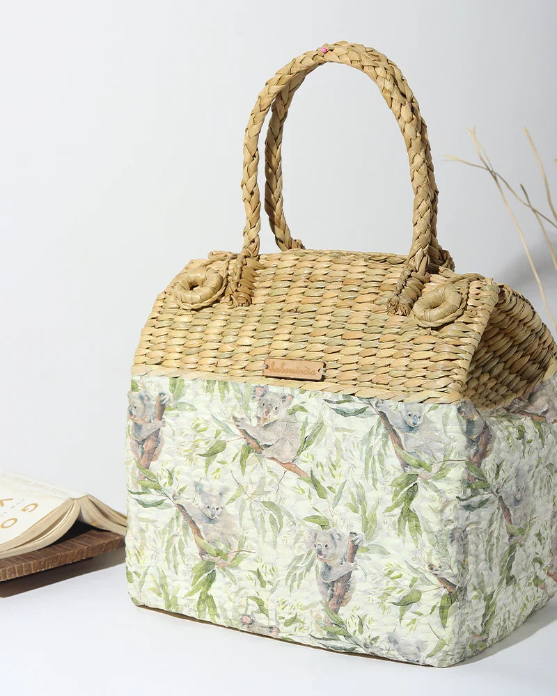 Handmade Seagrass Gift Hamper Basket for Family Picnic & Lunch Trips