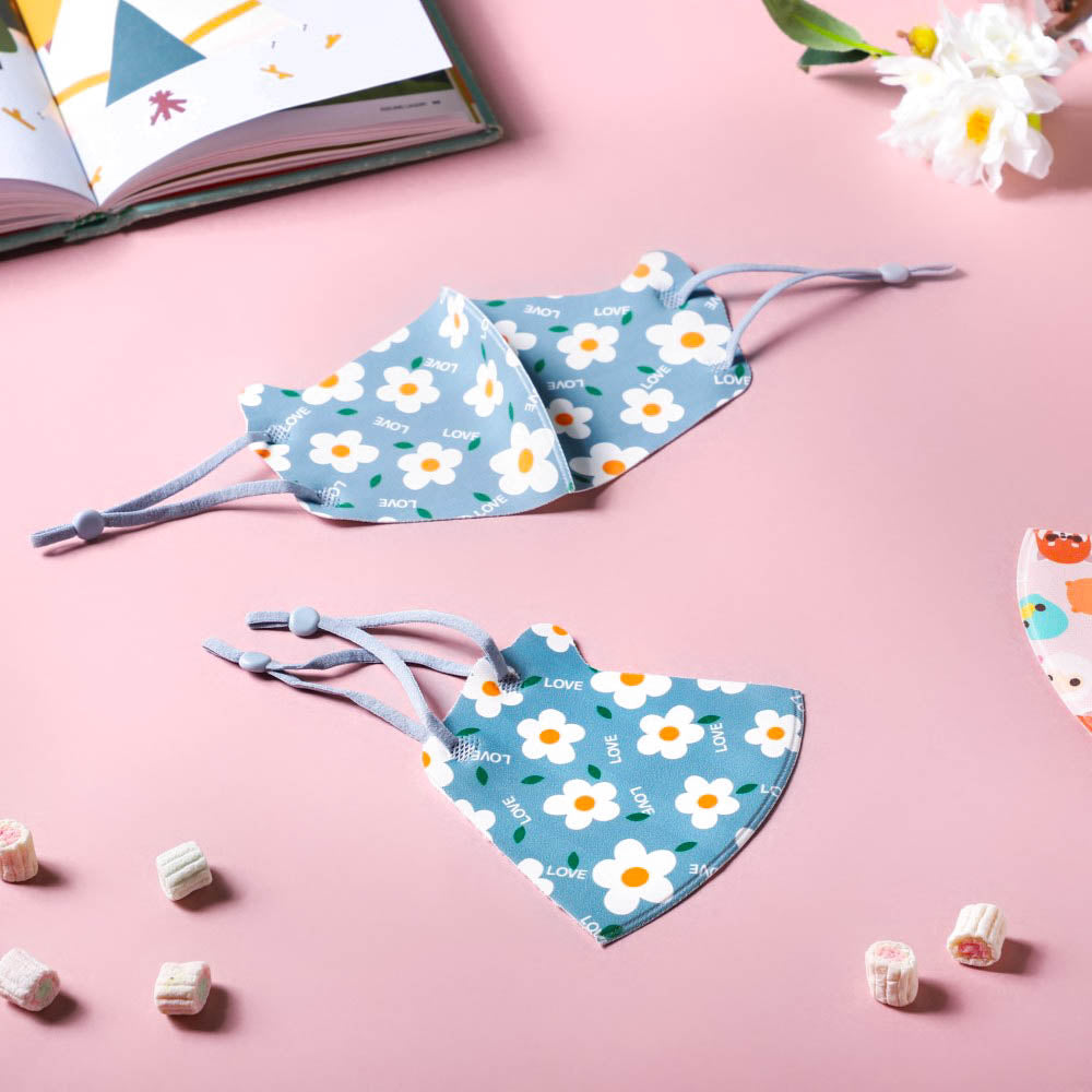 Daisy Print Face Mask With Adjustable Straps Blue Set Of 2 Nestasia