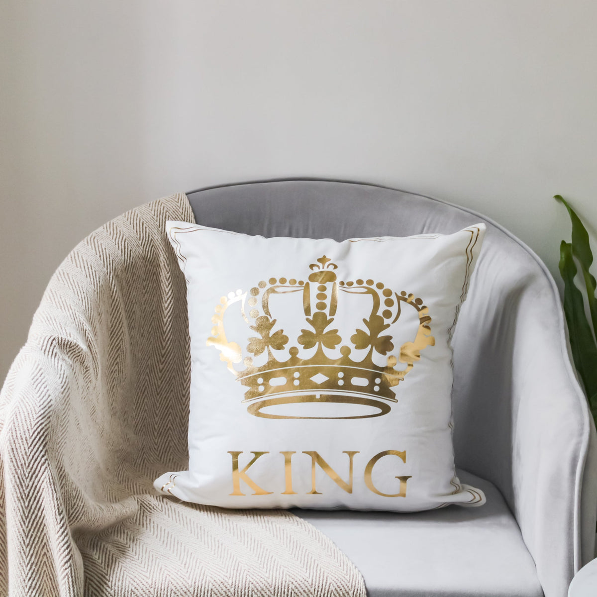 White and Gold Pillow Case Nestasia