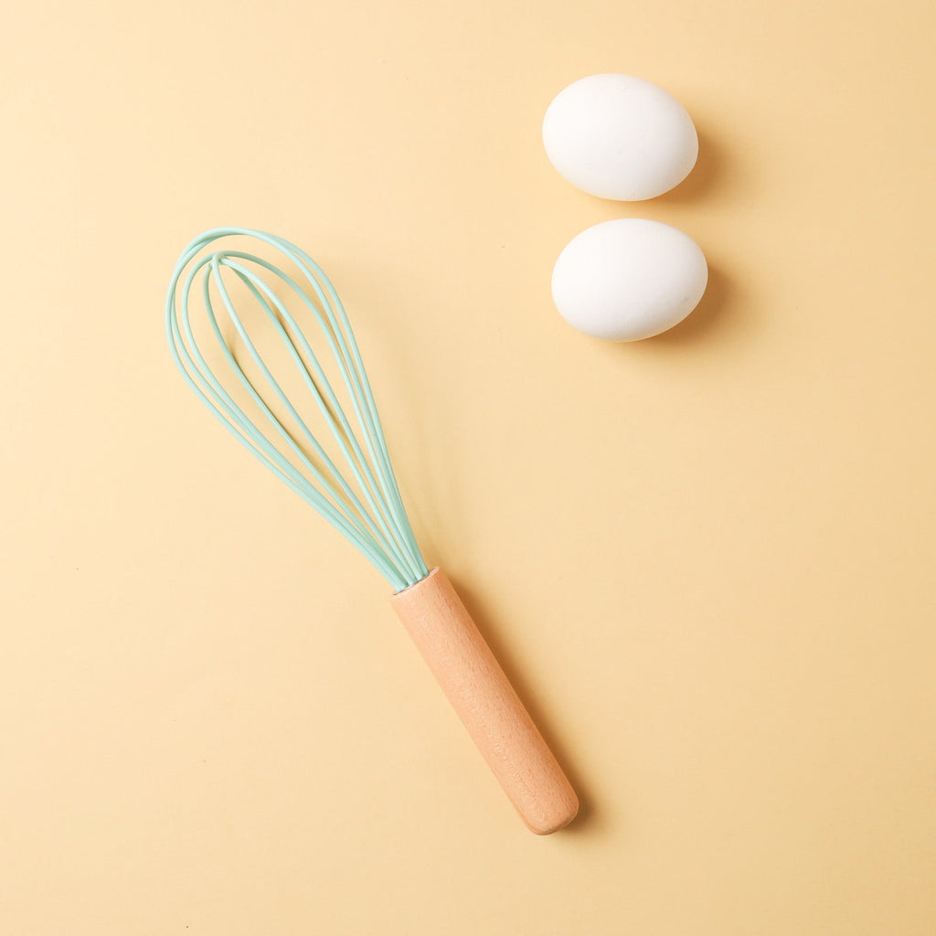 Whisk Nestasia