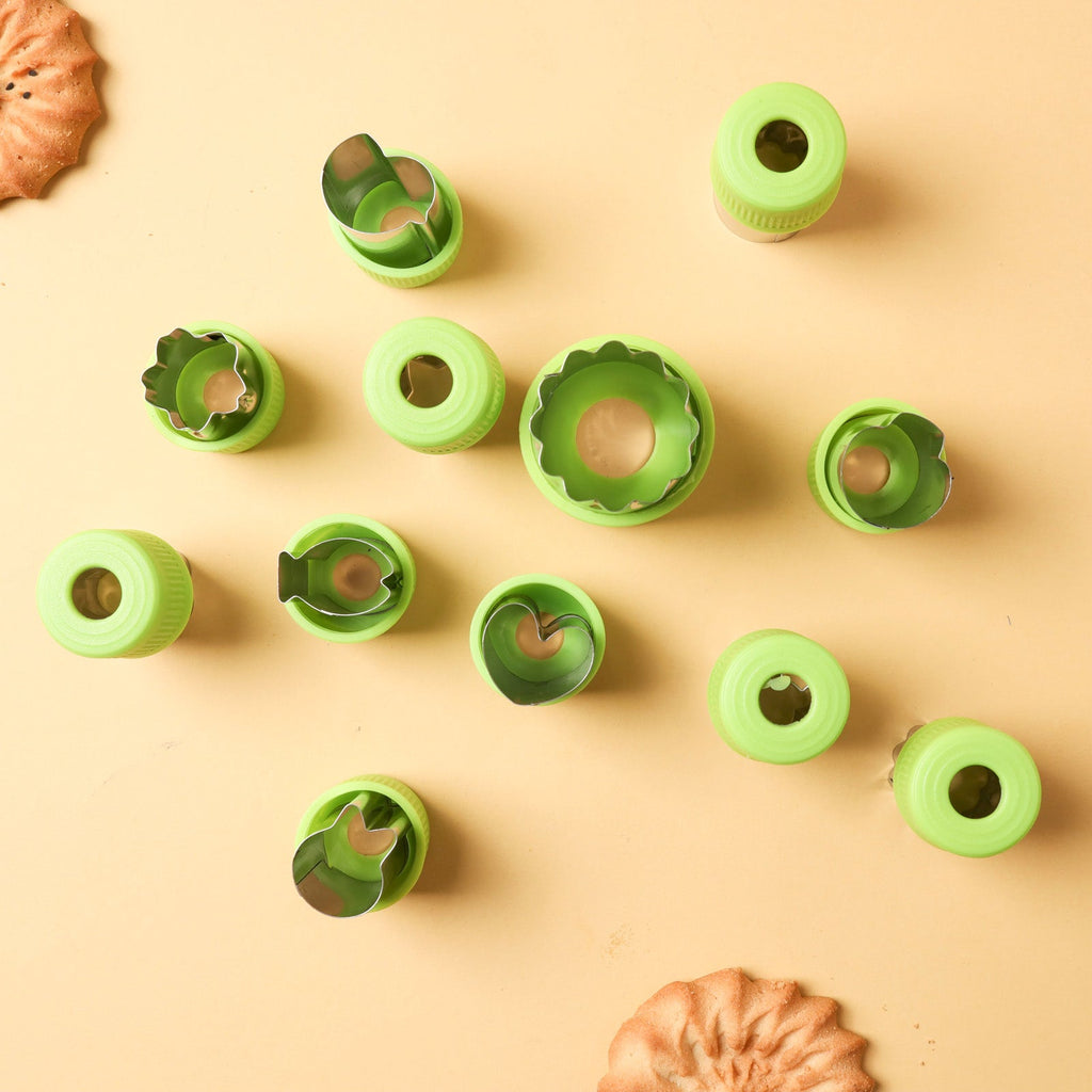 Shape Cutters Set Green Nestasia