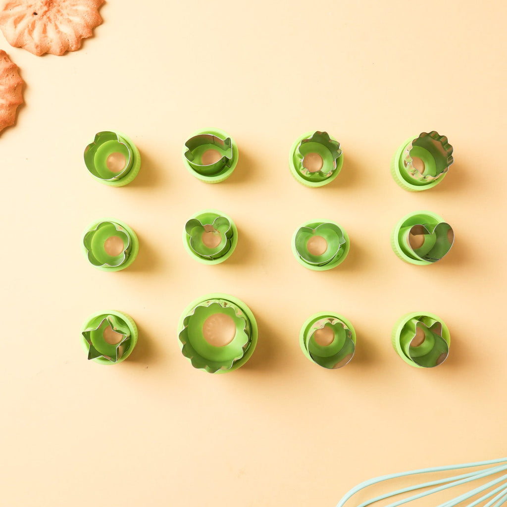 Shape Cutters Set Green Nestasia