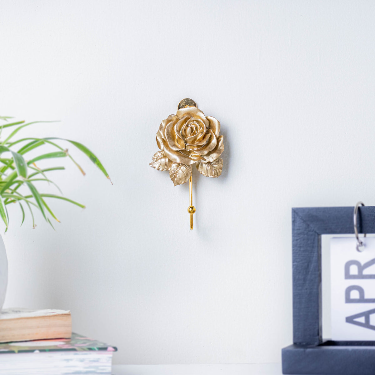 Golden Rose Hook Nestasia
