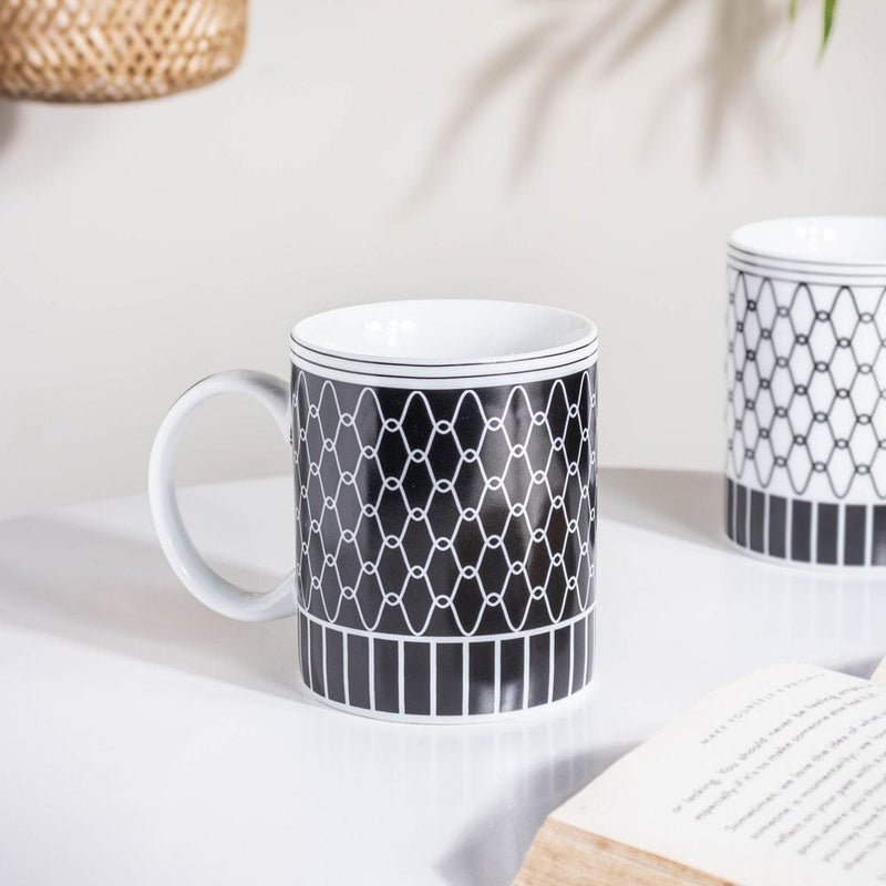 Trellis Gloss Ceramic Mug Black 300 ml Nestasia