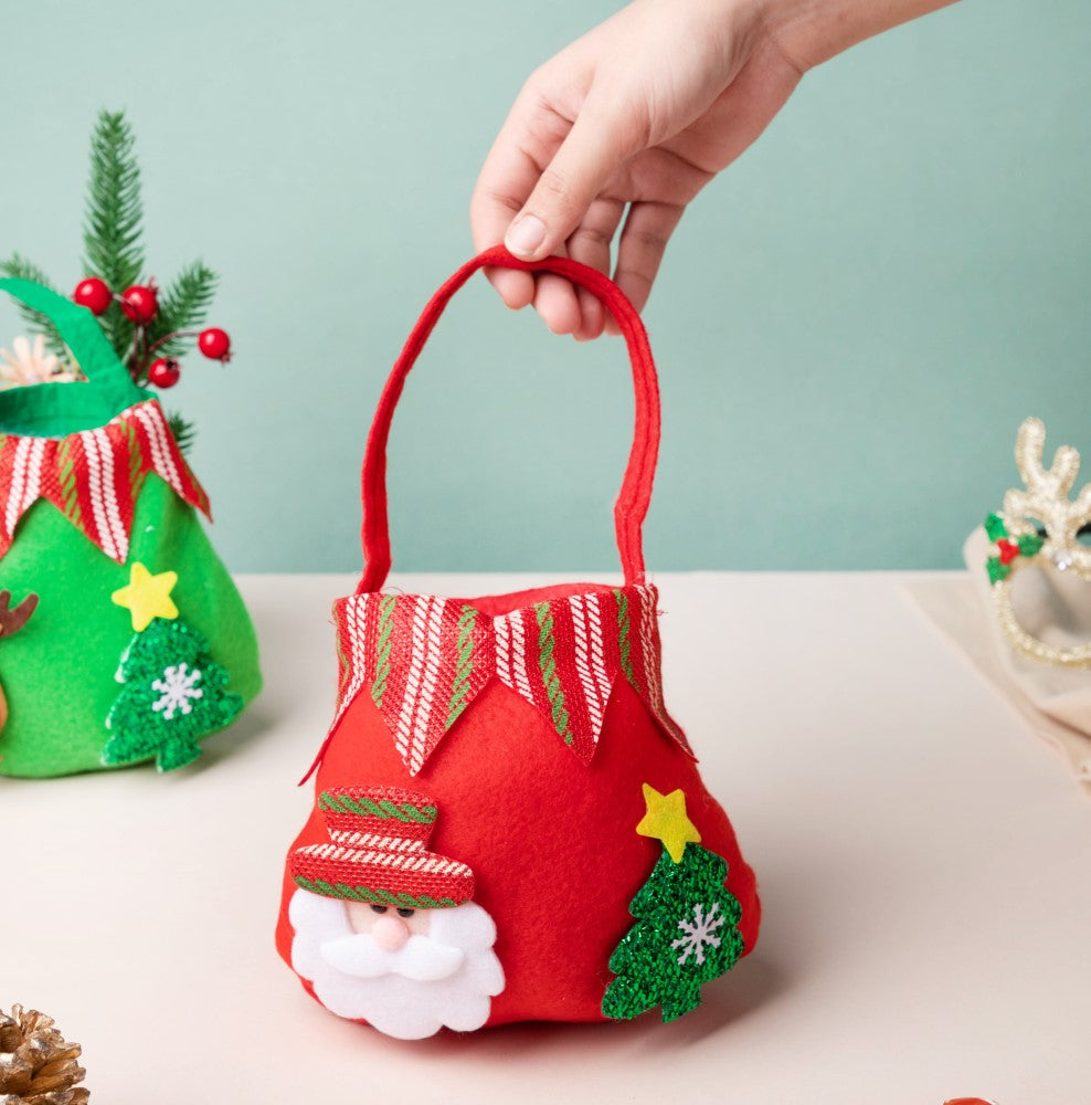 Christmas Santa Quirky Gift Bag Red 7 Inch Nestasia