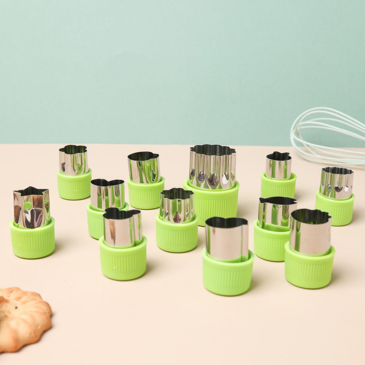 Shape Cutters Set Green Nestasia