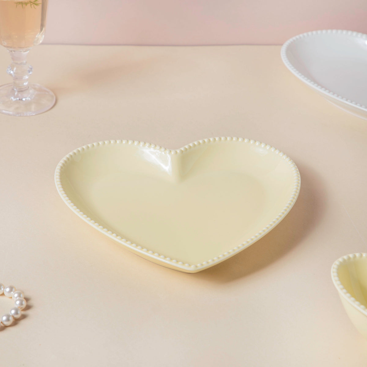 Heart Snack Plate Pastel Yellow Nestasia