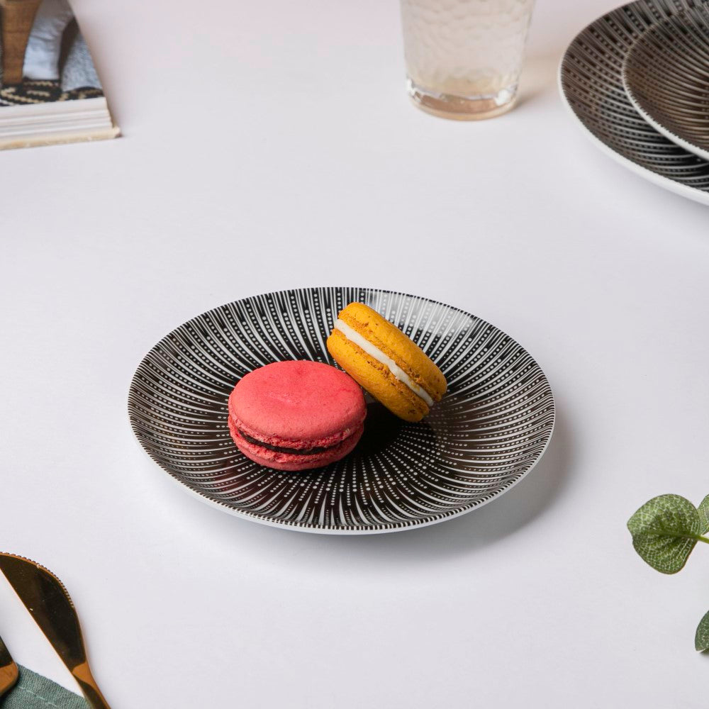Philocaly Linear Patterned Ceramic Dessert Plate Black 6 Inch Nestasia