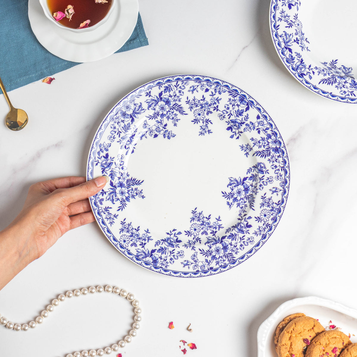 Riona Floral Dinner Plate Blue And White 10 Inch Nestasia