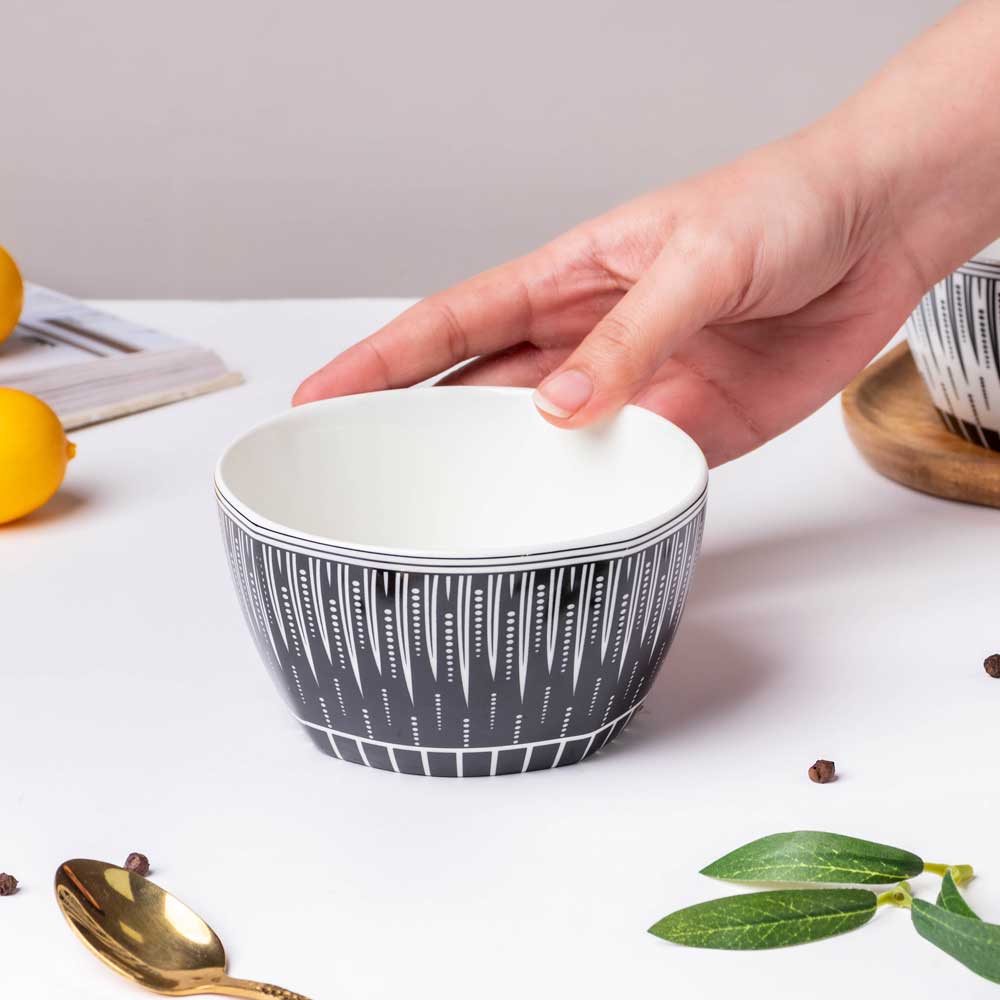 Philocaly Linear Patterned Soup Bowl Black 250 ml Nestasia