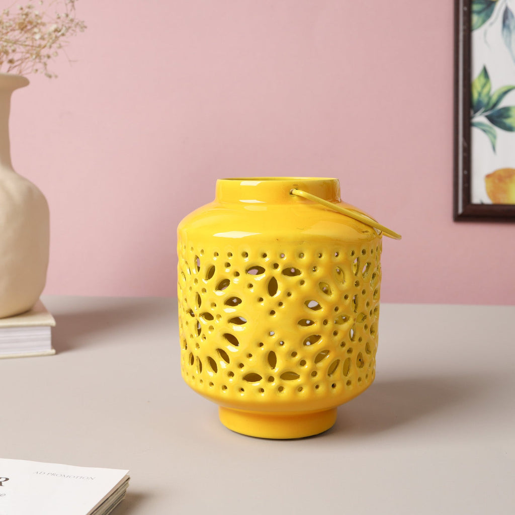 Metal Lantern Yellow Nestasia