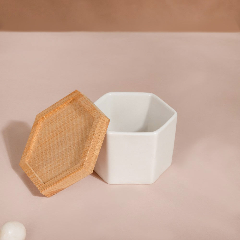 White Ceramic Planter Hexagon Set Of 4 Nestasia