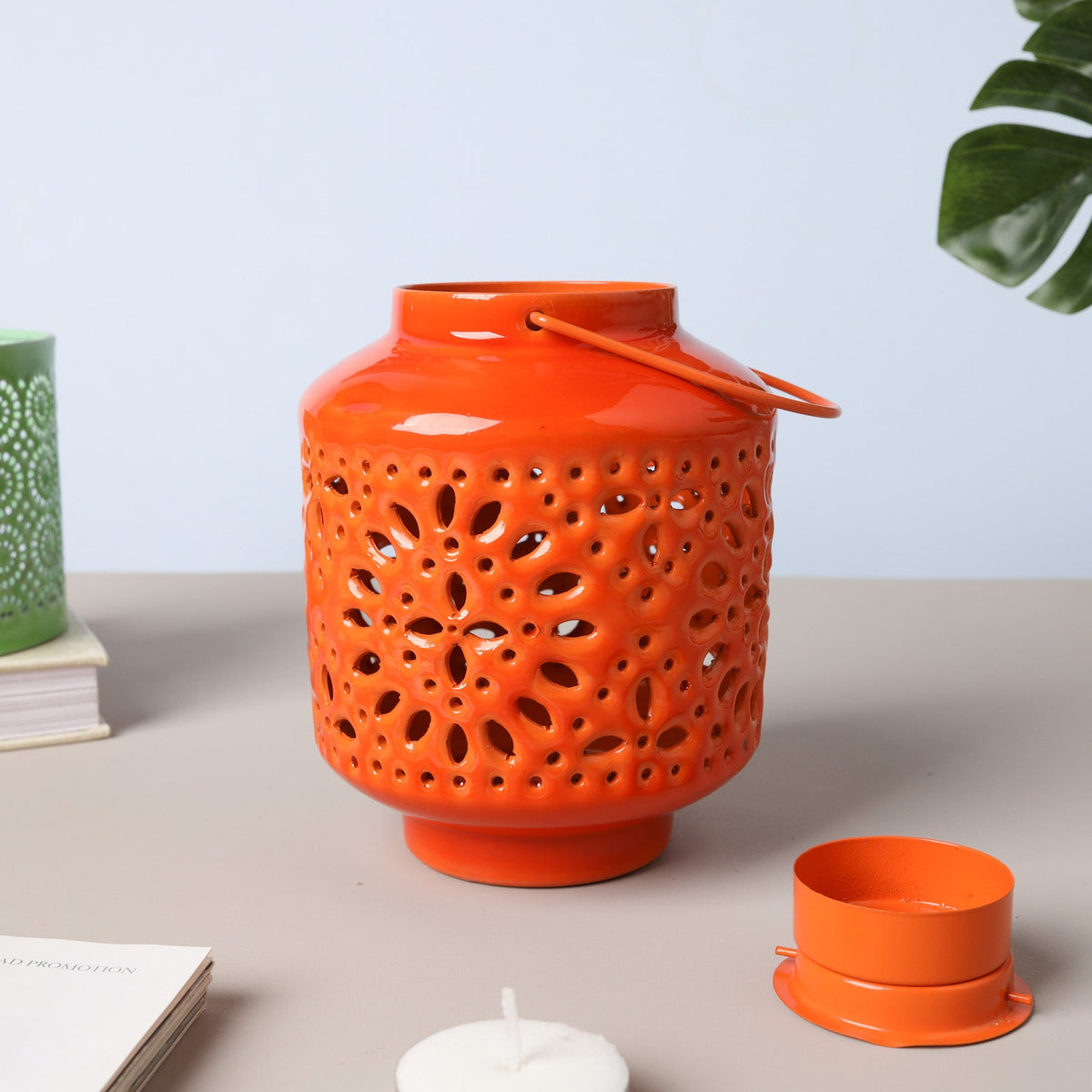 Metal Lantern Orange Nestasia