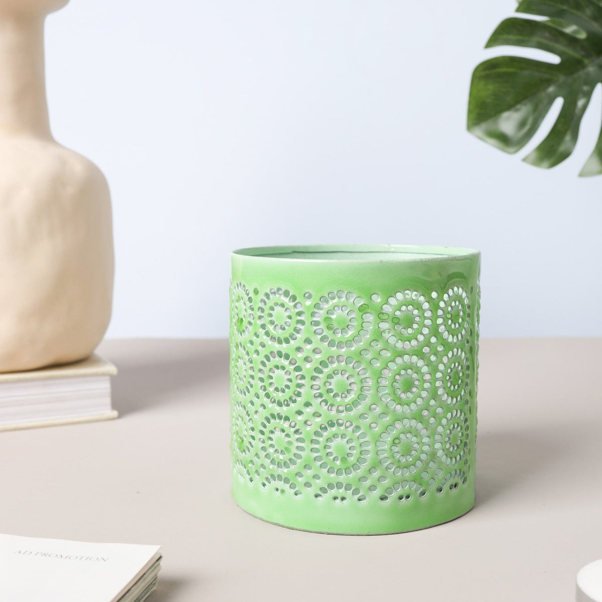 Festival Lantern Green Nestasia