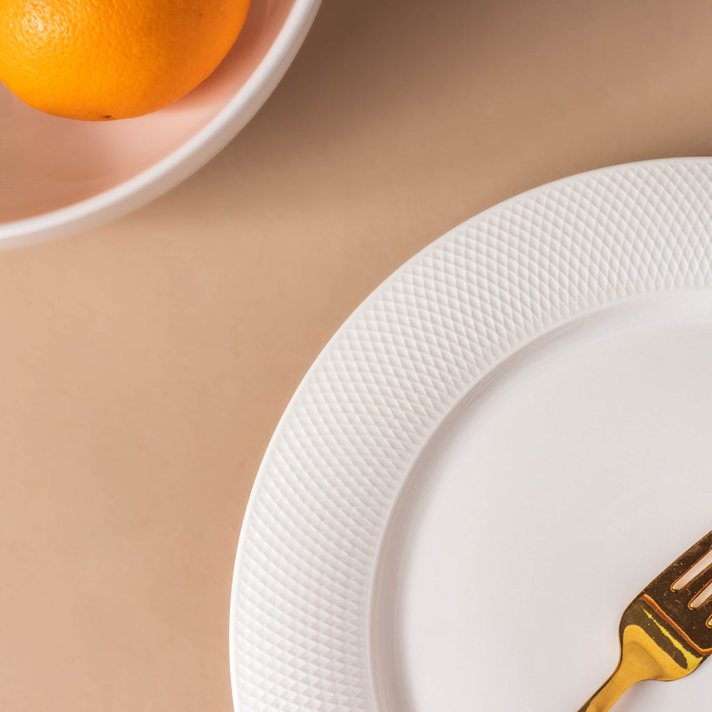 Riona Textured Ceramic Dinner Plate White 10 Inch Nestasia