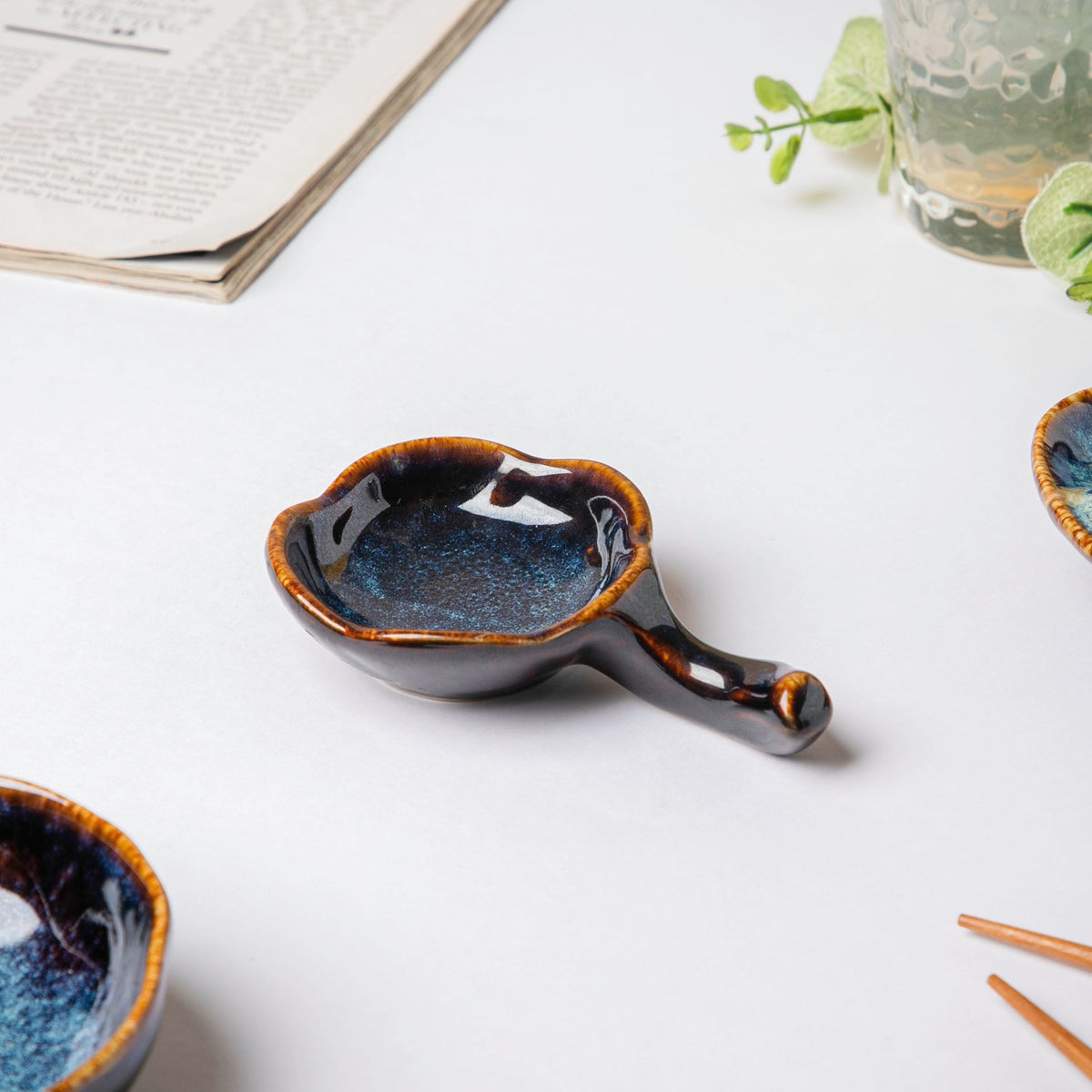 Sapphire Ceramic Dip Bowl With Chopstick Rest Nestasia