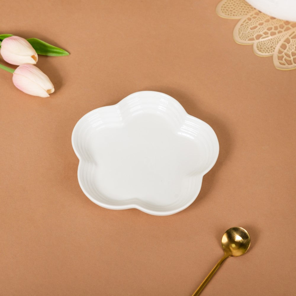 Moon White Daisy Dessert Plate 6 Inch Nestasia