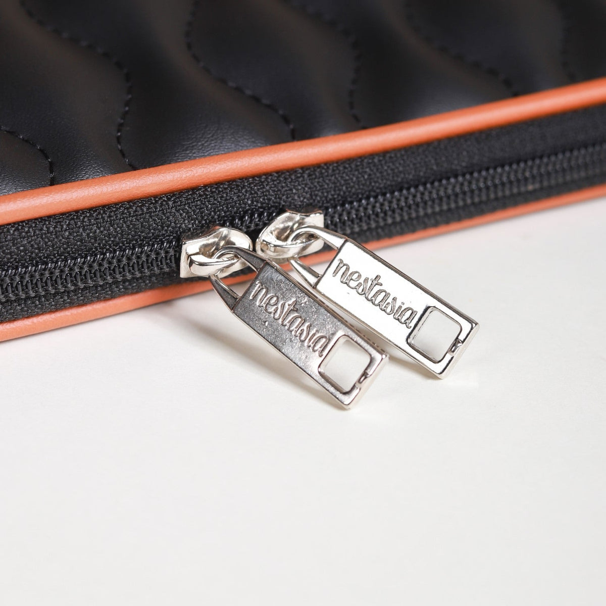 Black Laptop Sleeve Nestasia