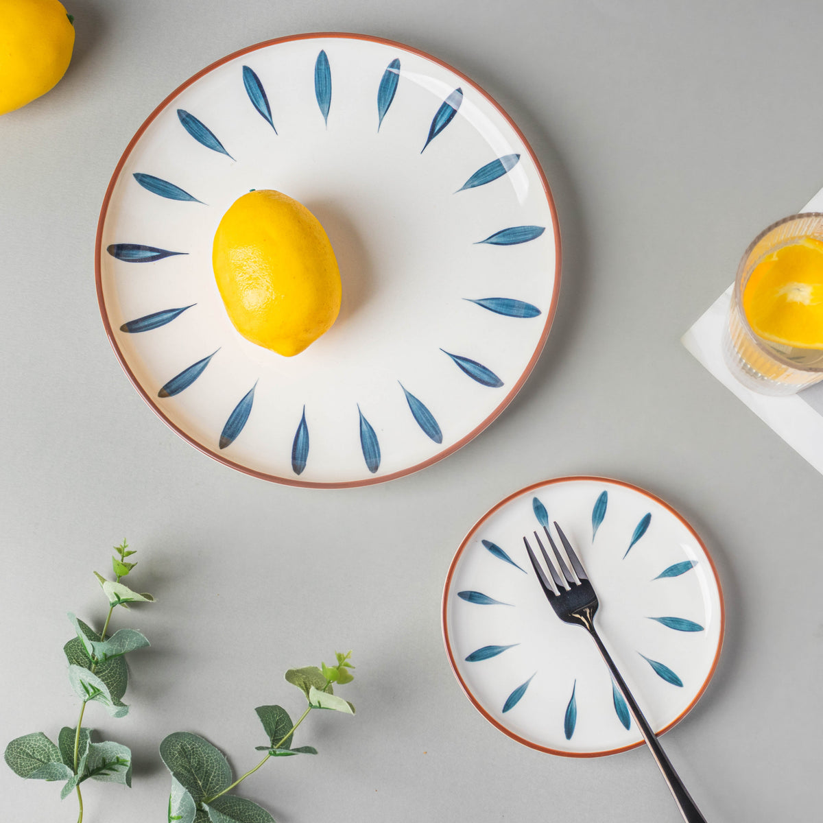 Teardrop Dinner Plate Blue 10 Inch Nestasia