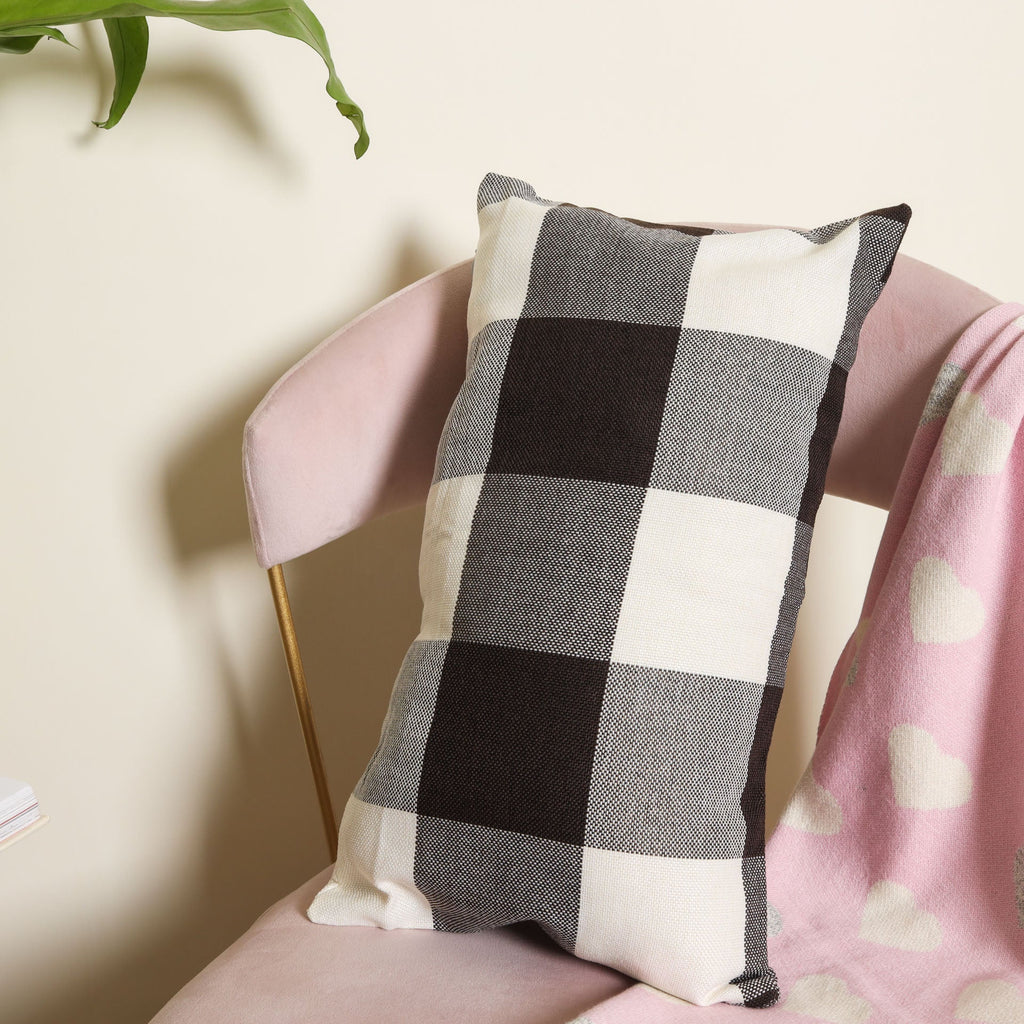 Black-grey Checkered Bed Pillow Cover Nestasia