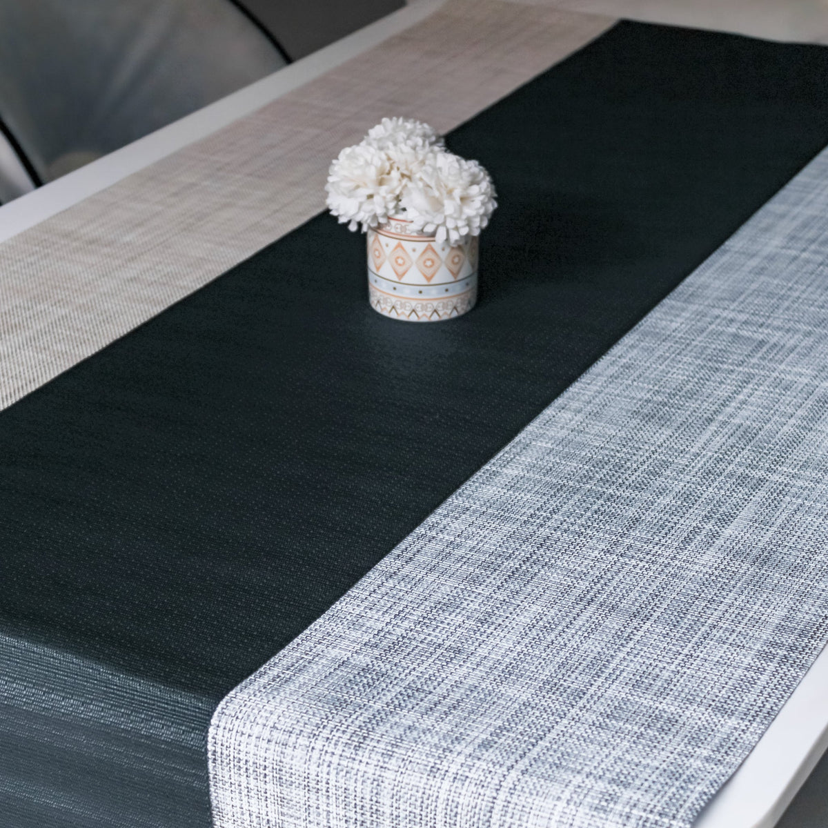Solid Table Runner Nestasia